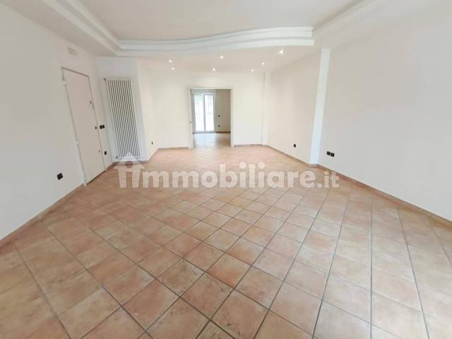 Appartamento via Firenze 35, San Nicola la Strada