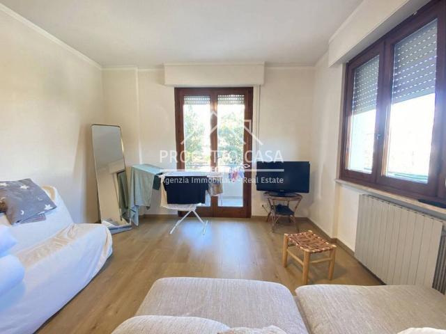 Appartamento via Giuseppe Garibaldi, Lido di Camaiore, Camaiore