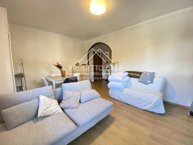 Appartamento via Giuseppe Garibaldi, Lido di Camaiore, Camaiore