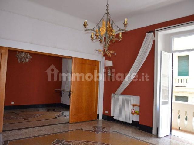 Appartamento via Lucilio, Santa Lucia, Napoli