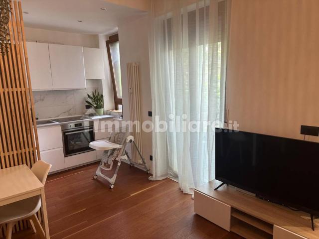 Appartamento via Luigi Veratti 12, Certosa, Milano