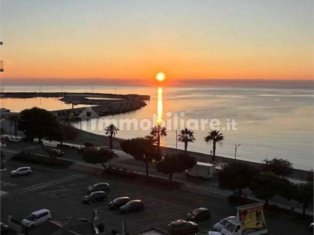 Appartamento via lungomare, 313, Catanzaro Lido, Catanzaro
