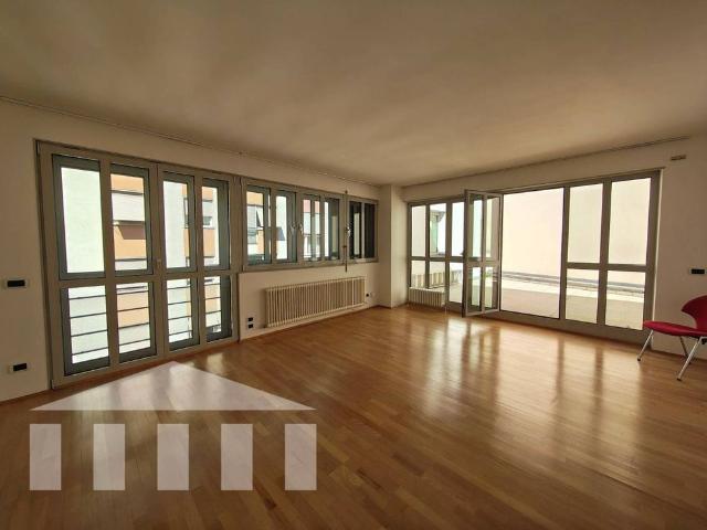 Appartamento via Leonardo Da Vinci, 24, 39100 Bolzano Italia, Centro, Bolzano