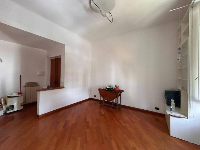 Appartamento via Paolucci de' Calboli 7, Maggiolina, La Spezia