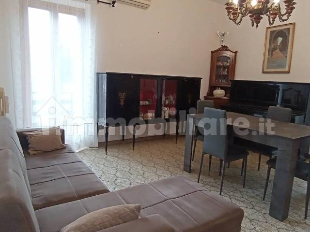 Appartamento via Regina Margherita, Centro, Supino