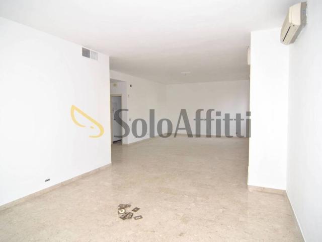 Appartamento via Roma 70, Piazza Roma Borgo Cappuccini, Livorno