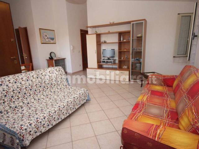 Appartamento via Romagna 24, Centro, Orosei