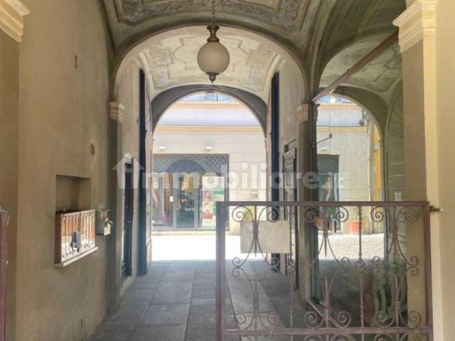 Appartamento via San Giovanni, Centro Storico, Piacenza
