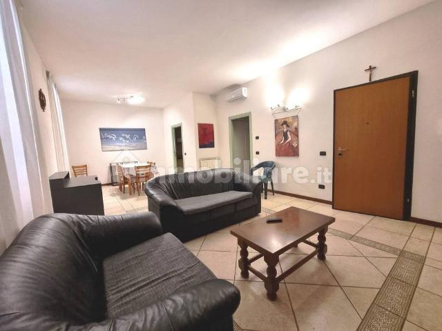 Appartamento via Sant'Andrea 343, Centro, Viareggio