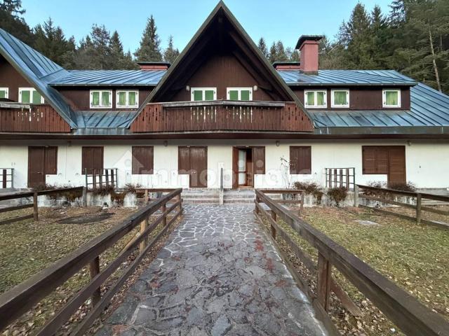 Appartamento via Sella 41, Camporosso In Valcanale, Tarvisio