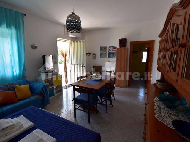 Appartamento via Socrate 23, Torre Santa Sabina, Carovigno