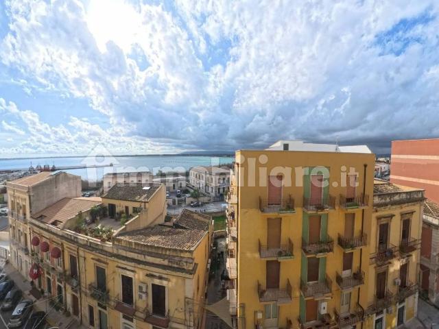 Appartamento via Tripoli, Umberto Ermocrate, Siracusa