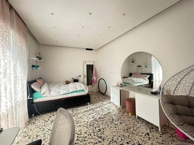 Appartamento viale Raffaello, Vomero, Napoli