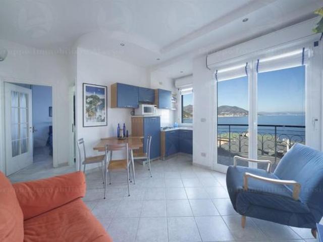 Appartamento Vista Golfo con Box Auto