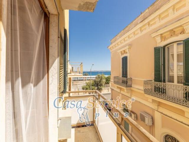 Appartamento vista mare a due passi dal Corso Roma