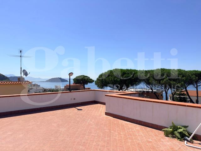 Appartamento vista mare a Pozzuoli