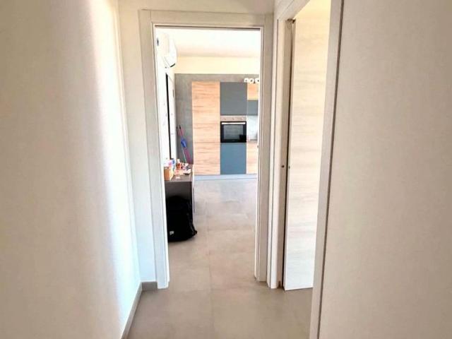 Appartamento vista mare Marina d'arechi box auto