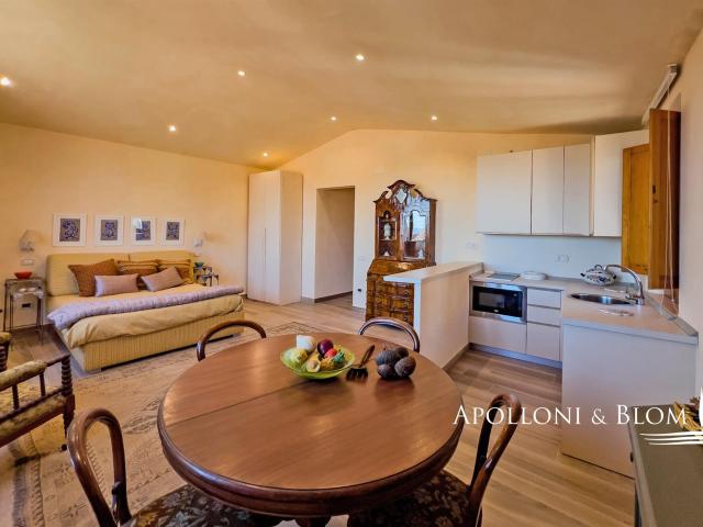 Appartamento vista sui tetti e lago, Città della Pieve 69m² Città della Pieve