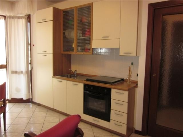APPARTAMENTI CIVILE ABITAZIONE