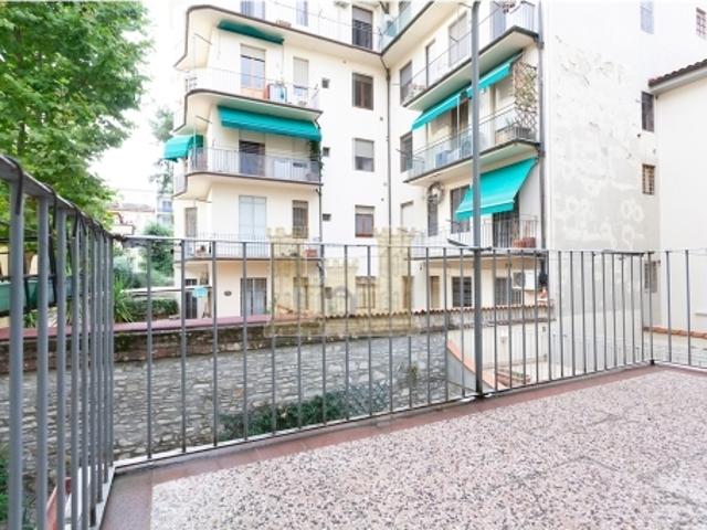 APPARTAMENTI CIVILE ABITAZIONE