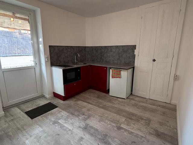 Appartement1 pièce s 24 m2, Montceau les mines