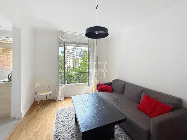 appartement 40.17 m² 2 pièces paris 75016