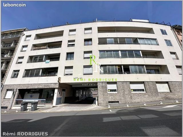 Appartement 42m² | Av 18ème RI | Parking privatif en sous sol |