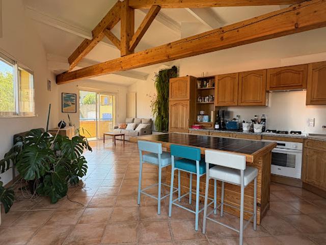 Appartement contemporain avec terrasse