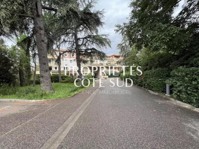 Appartement 46m2 résidence sécurisée 46m² Bagnols sur Cèze