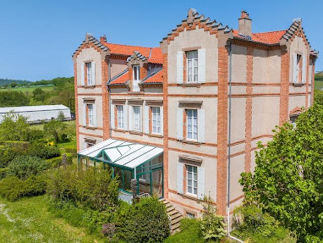 Maison avec jardin et terrasse