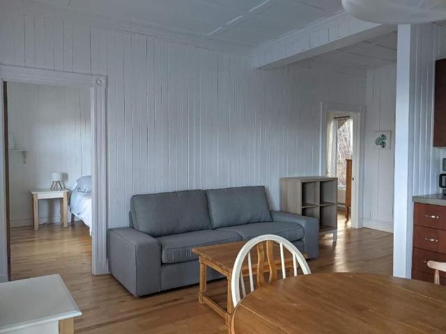 Appartement 4 ½ meublé tout inclus– location moyen terme avec bail
