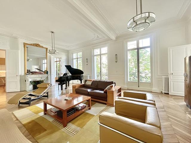 Appartement 4 chambres meublé avec piano, ascenseur et cheminée Péreire Paris 17°