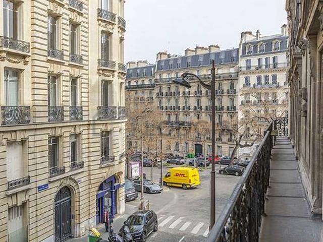 Appartement 4 chambres meublé avec terrasse et ascenseur Ternes Paris 17°