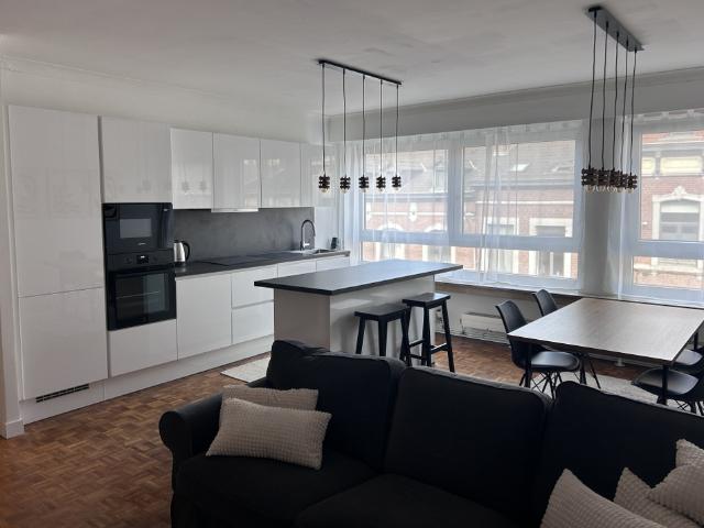 Appartement 4 chambres à louer centre Liege