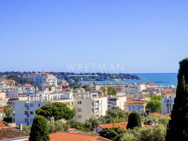 Appartement 4 p avec panoramique vue mer – Juan les Pins
