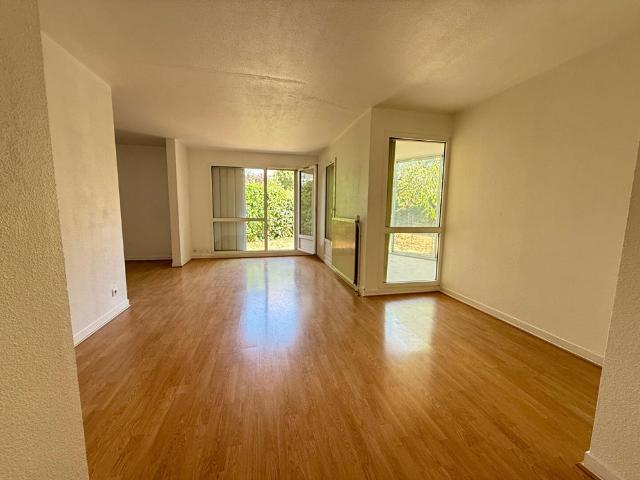 Appartement 4 pi�ces Jardin CHATOU 2 place de parking