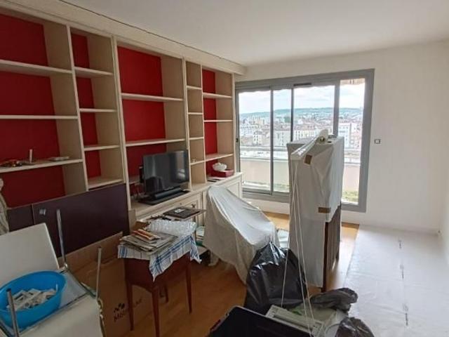 APPARTEMENT 4 pièce s 67m²