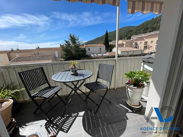 Appartement 4 pièce s 71 m2, place de parking privative et cav