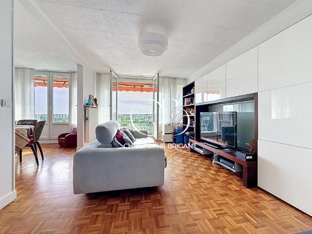 Appartement 4 pièce s 75 m² avec Balcon et box
