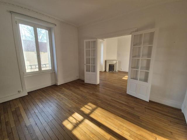 APPARTEMENT 4 pièce s 83m²
