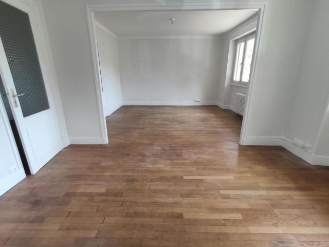 APPARTEMENT 4 pièce s 88m²