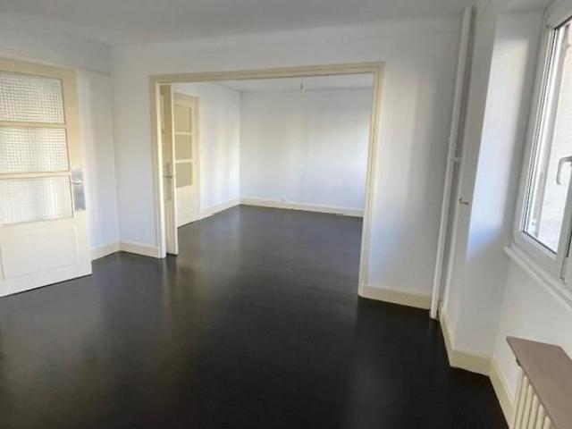 APPARTEMENT 4 pièce s 93m²