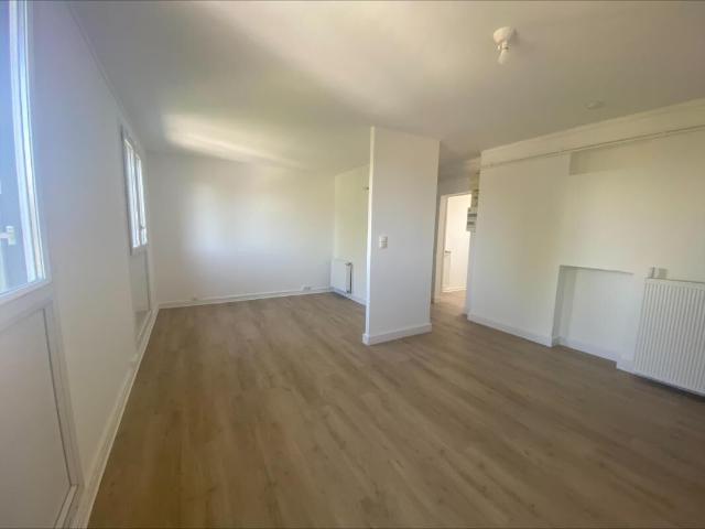 Appartement 4 pièces, 53 m² à louer à Avignon 84000