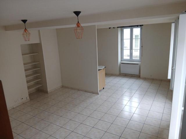 Appartement 4 pièces, 56 m² à louer à Bourgoin Jallieu 38300