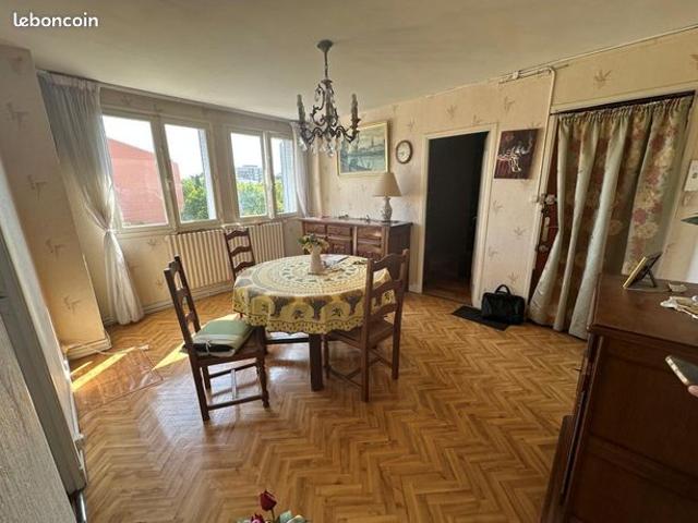 Appartement 4 pièces 56 m²