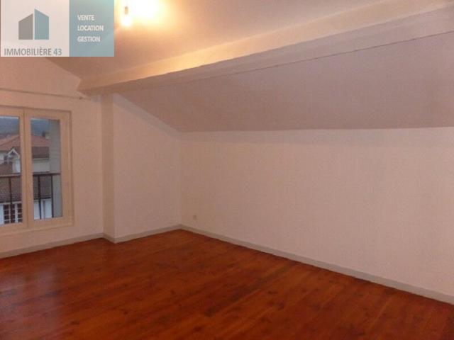 Appartement 4 pièces, 63 m² à louer à Le Puy en Velay 43000
