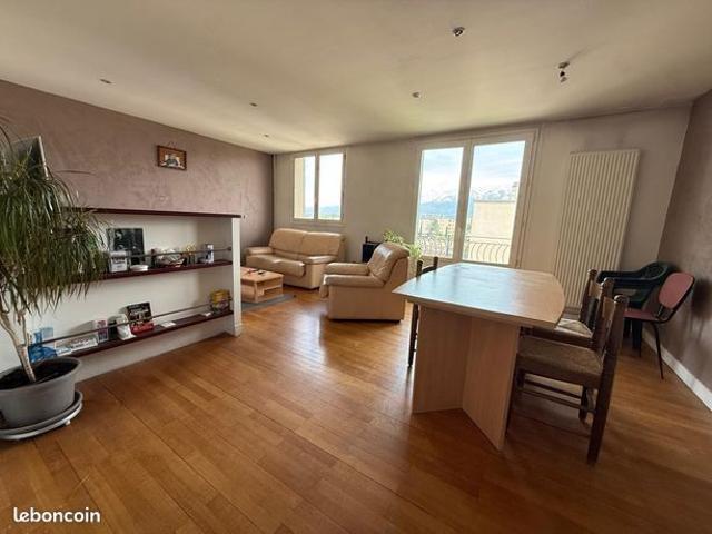 Appartement 4 pièces 63 m²