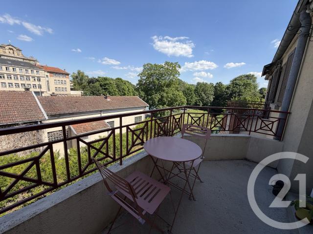 Appartement 4 pièces 63 m²