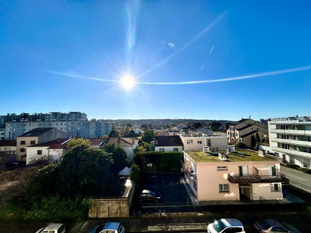 Appartement 4 pièces, 61 m² à louer à Toulouse 31400