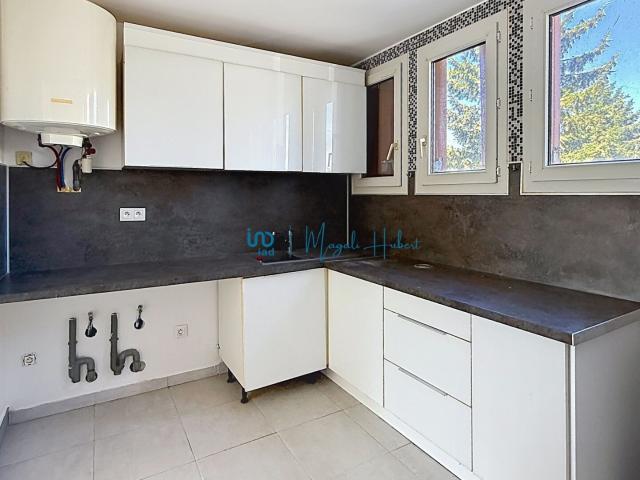 Appartement 4 pièces, 61 m² à louer à Melun 77000
